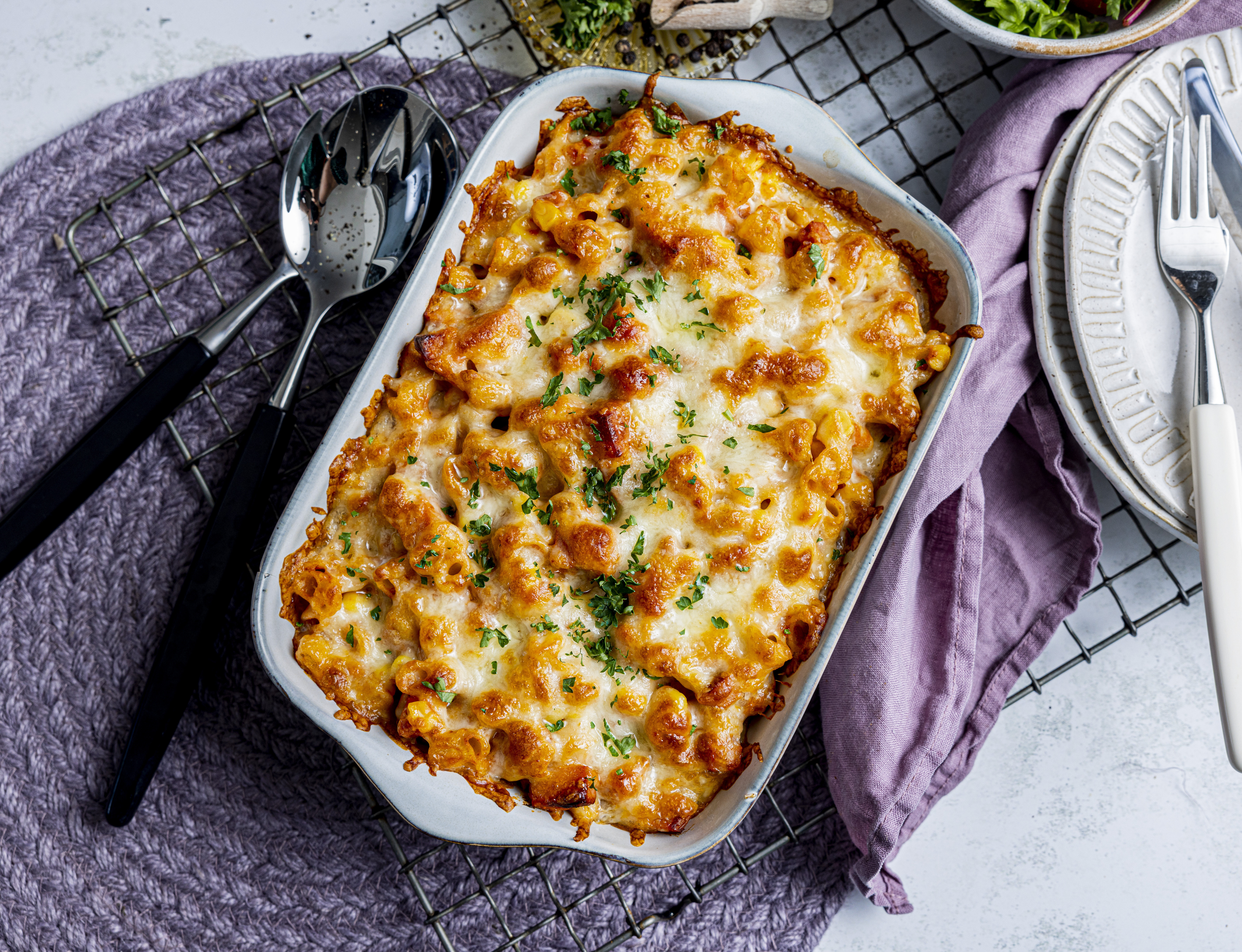 Makaronigrateng med kalkunkorv