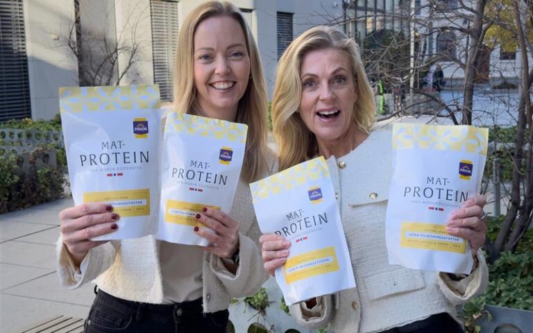 Fagsjef for ernæring, Guro Waage og innovasjonsleder Ann-Christin Johnsen Bakke.