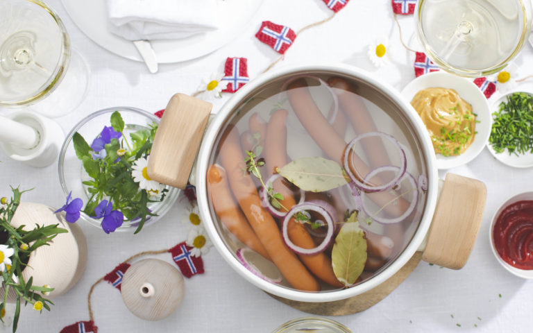 Slik trekker du wienerpølser