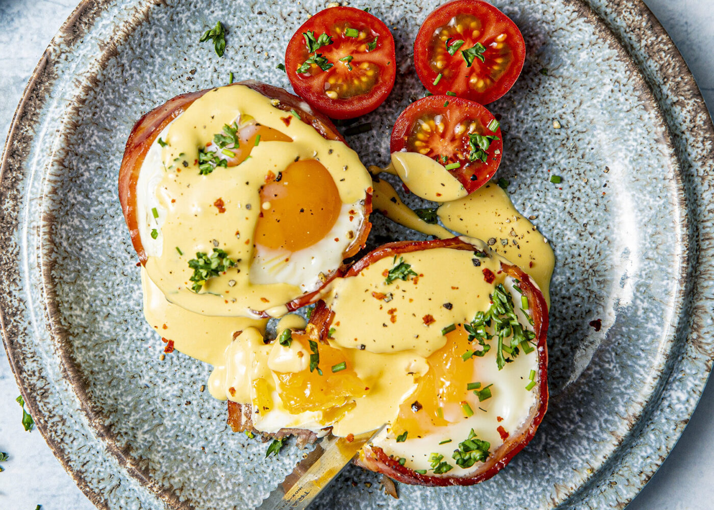 Egg og bacon frokostpaier