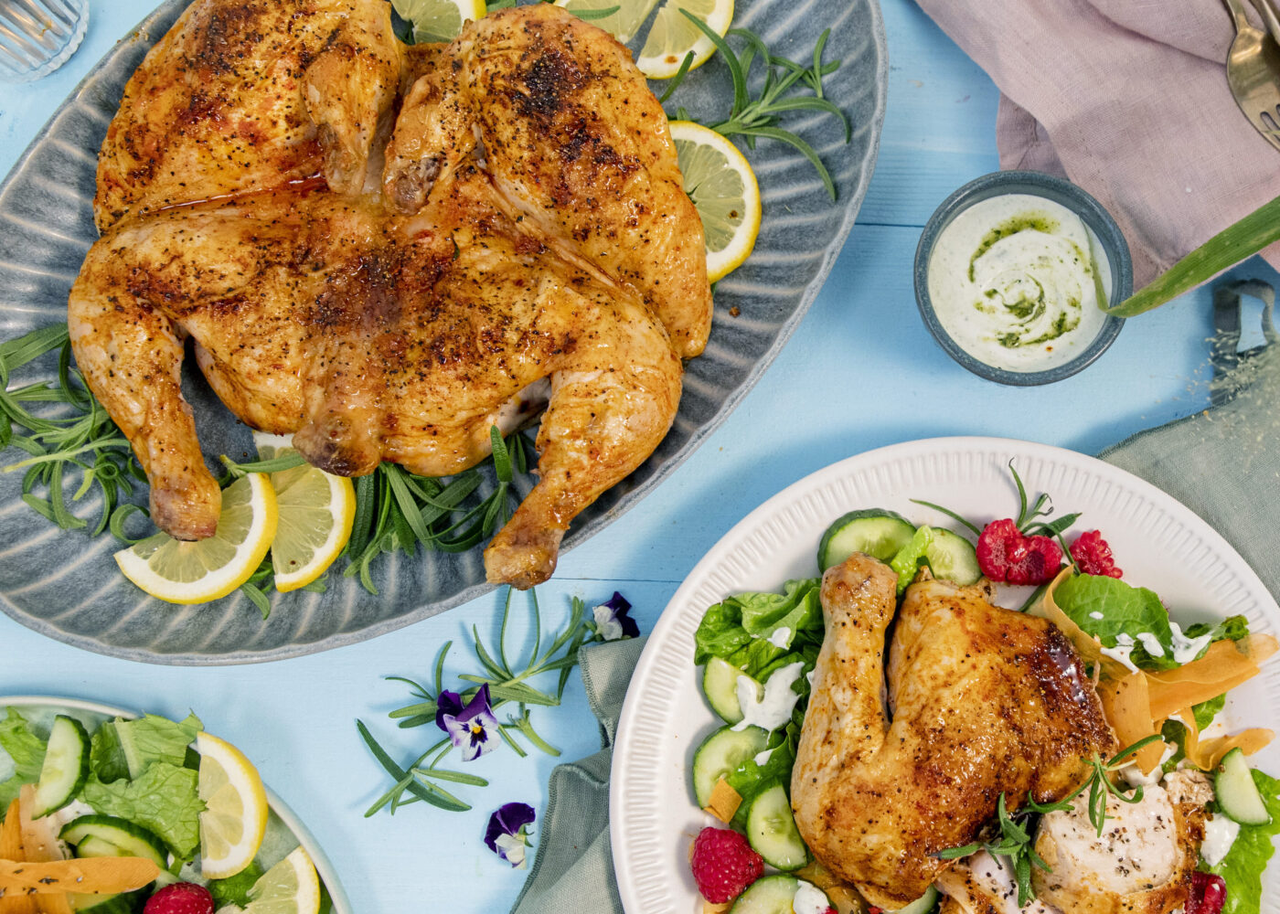 Flattbird med potetform og sommersalat