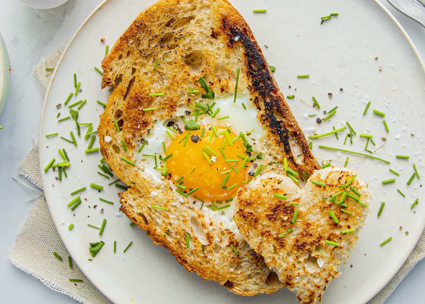 Hjerteegg i toast