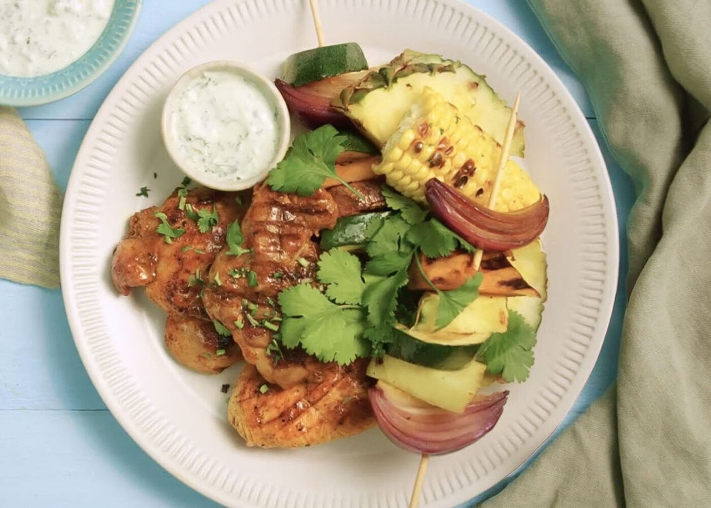 Prior kyllingfilet miks med grønnsaksspyd og ananas