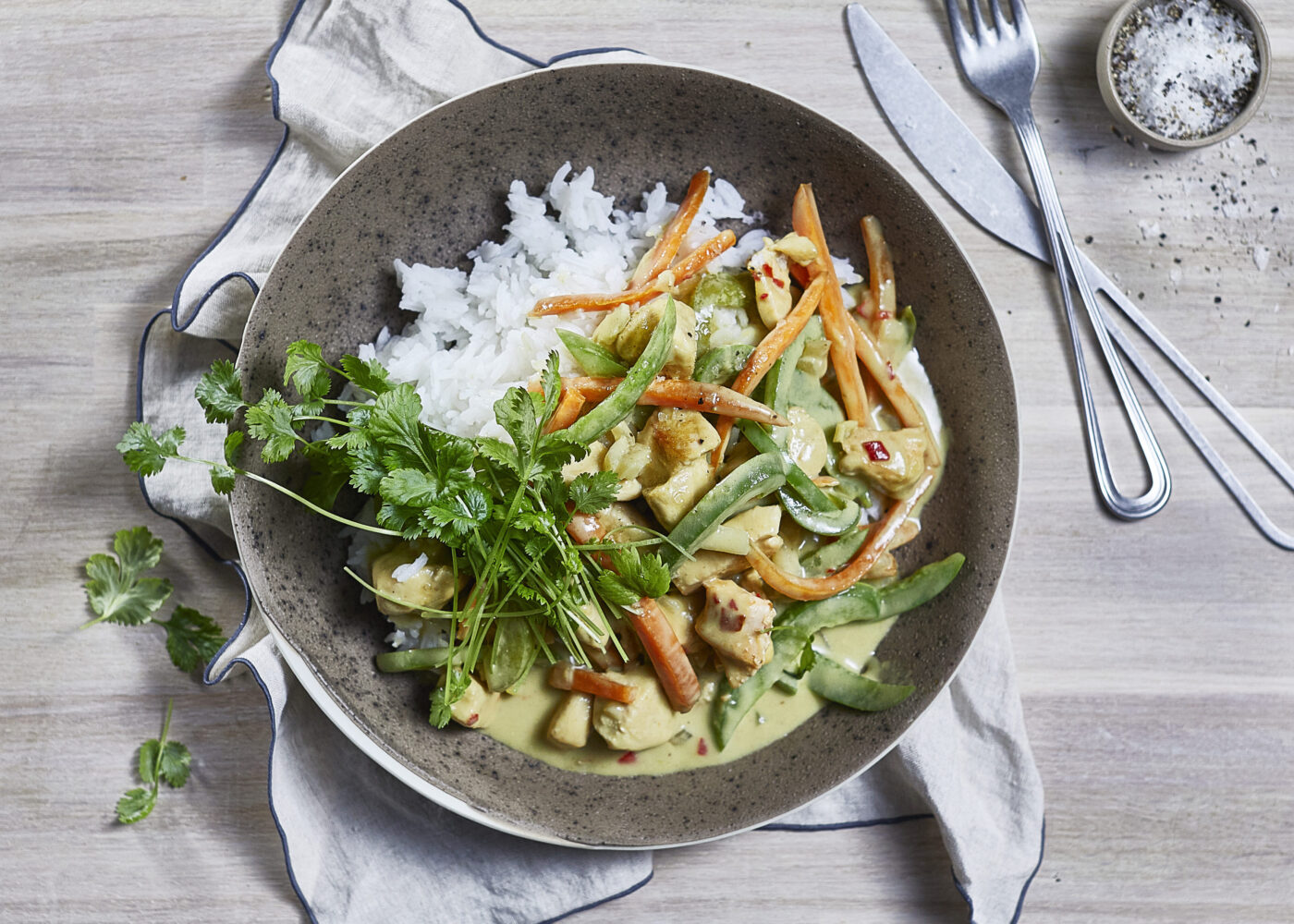 Skivet kyllingfilet med green curry no023718 jpg