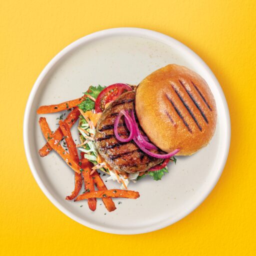 Slik lager du kalkunburger med fries