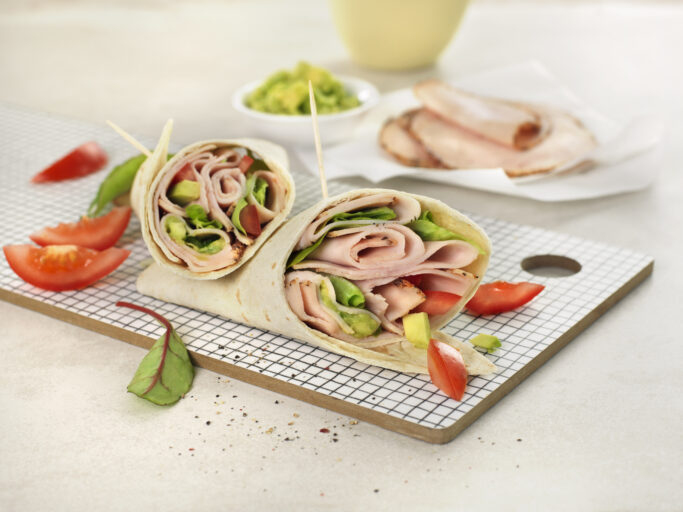 Prior Kyllingwrap med kyllingfilet med pepper og hvitlok avocado og tomat no018146 jpg