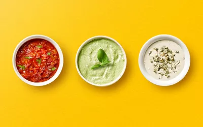 Slik lager du blue Cheese, hjemmelaget salsa eller Green Goddess dipp
